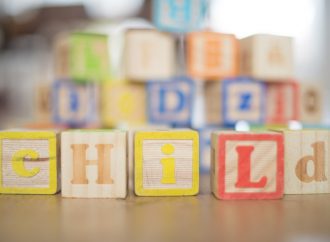 Foreign language kindergarten. Is it worth to enroll your child?