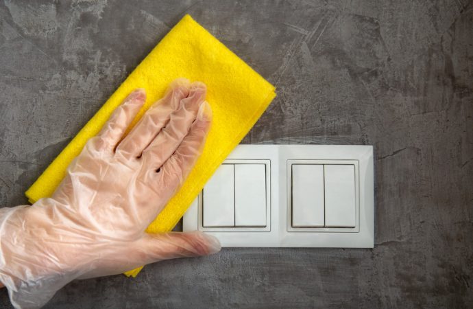 Scour resistant ceramic paints